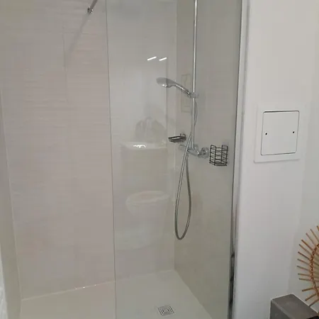 La Parenthese Divine Avec Balcon *